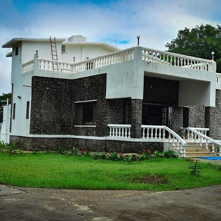 Whispering Woods Villa And Eco Farms Lonavala Exteriér fotografie