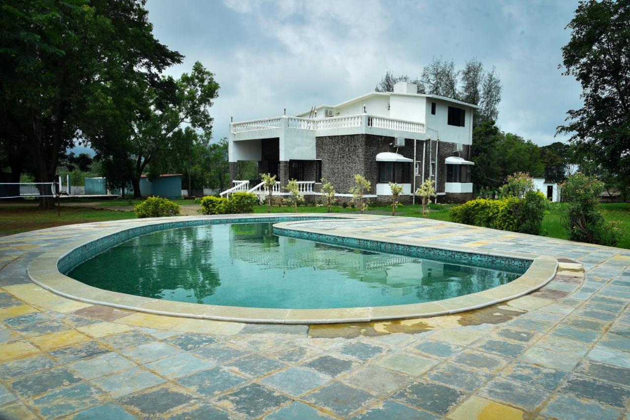Whispering Woods Villa And Eco Farms Lonavala Exteriér fotografie